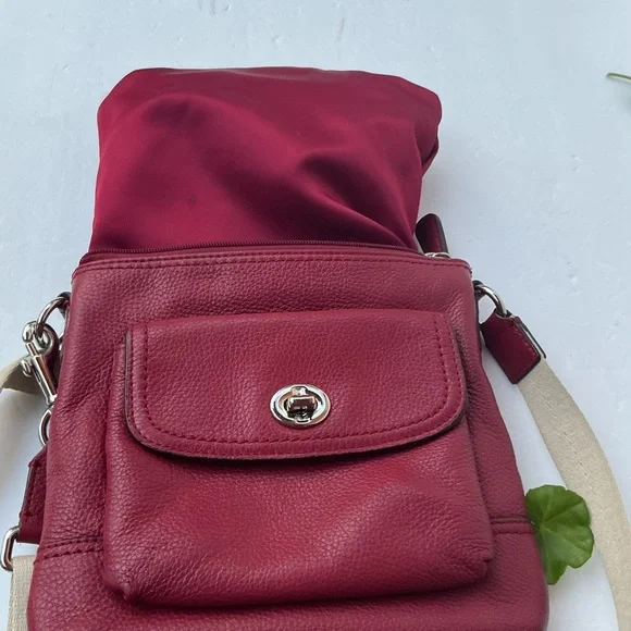 Coach Turnlock Crossbody Bag - Picture 7 of 13